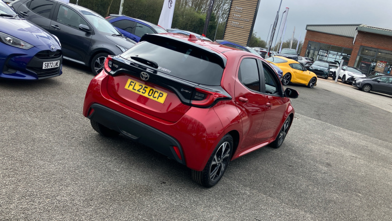 Toyota Yaris 1.5 Hybrid Design 5dr CVT Hybrid Hatchback